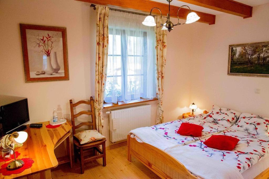 Willa Nad Popradem Bed & Breakfast Piwniczna-Zdroj Luaran gambar