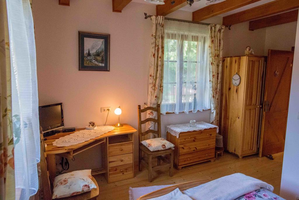 Willa Nad Popradem Bed & Breakfast Piwniczna-Zdroj Luaran gambar